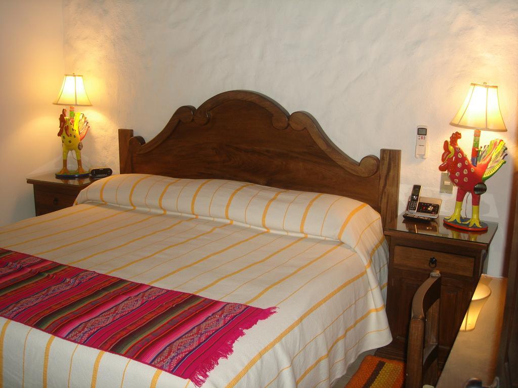 Quinta Don Jose Boutique Hotel Guadalajara Room photo
